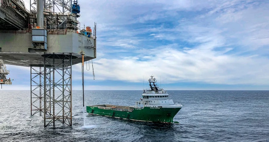 ¿Por qué el contenedor offshore es mucho más caro que el contenedor marítimo estándar?
